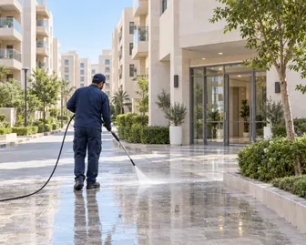 صورة توضيحية لخدمة تنظيف العمارات والمجمعات السكنية